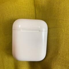 Apple 純正 AirPods ケースのみのサムネイル