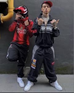 Supreme × Ducati セットアップ 上下セット 黒 美品 - メルカリ