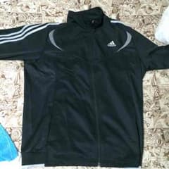 adidasジャージのサムネイル