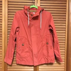 マウンテンパーカーのサムネイル