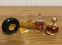 香水 ミニボトル 4本セット　ディオール　アルマーニ等のサムネイル
