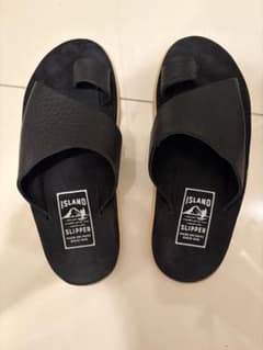 ISLAND SLIPPER ブラック レザー サンダルのサムネイル