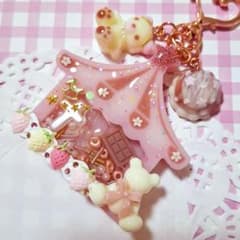 シャカシャカキーホルダー シェイカー バレンタイン くま 苺 ピンク