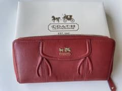 未使用品　COACH コーチ　長財布　レッドのサムネイル