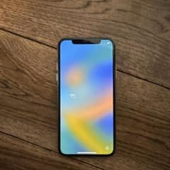 Apple iPhone X 256GB SIMフリーのサムネイル