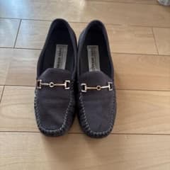 COULEUR VARIE グレー スエード ローファー