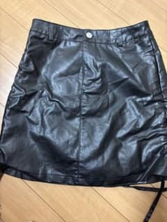 ブラックレザー タイトスカートのサムネイル