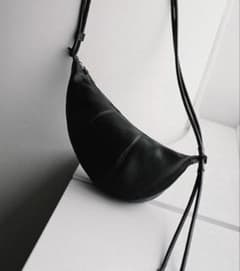未使用 ROUND MINI SHOULDER BAG WYMのサムネイル