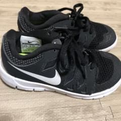16.5キッズスニーカーのサムネイル