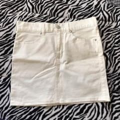 白＊ミニスカートのサムネイル