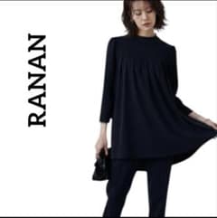 RANAN ラナン バックパール調デザインフレアートップスのサムネイル