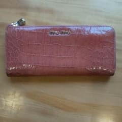 miumiu ミュウミュウ 長財布のサムネイル