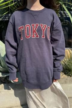 Brandy Melville tokyo スウェットのサムネイル
