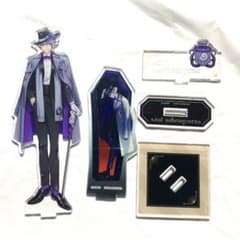 アズールアーシェングロット アクリルスタンド ツイステ 寮服 キービジュアルのサムネイル