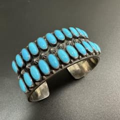 美品】Navajo Kirk Smith 11連 ターコイズ バングル - メルカリ