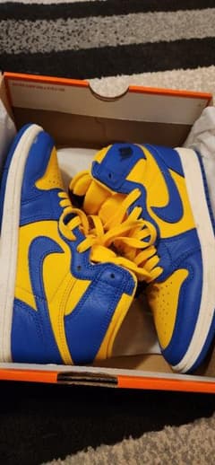 Nike Air Jordan 1 High Blue Yellow　レトロのサムネイル