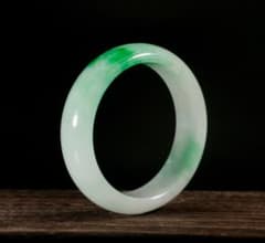 中古 翡翠 飄緑 バングル 手镯 淡緑色 玉環 CL0409 - メルカリ