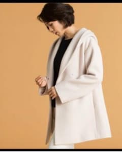 まーさん様専用　自由区　新品42900円　フーデットコート３８　ライトグレーのサムネイル