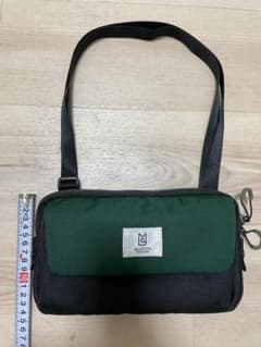 MILESTO サコッシュ グリーン×ブラックのサムネイル