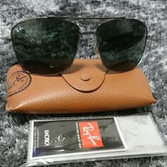 Ray-Ban サングラスのサムネイル