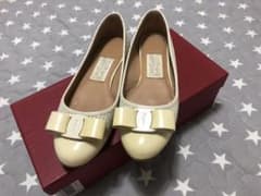 パンプス Ferragamoフェラガモ 24cmのサムネイル