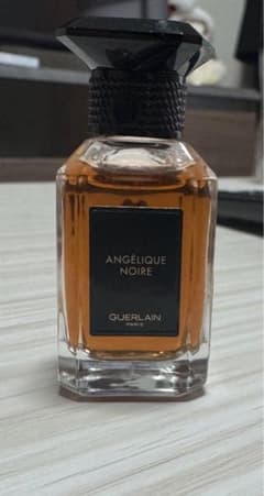 M*n様 GUERLAIN ANGÉLIQUE NOIRE 香水のサムネイル