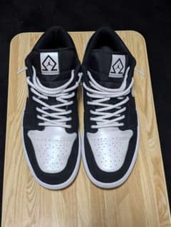 nike エアジョーダン1low　オメガのサムネイル