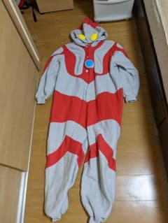 ウルトラマン　きぐるみ　コスプレのサムネイル