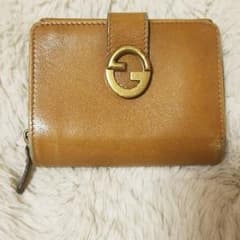 GUCCI折り畳み財布のサムネイル