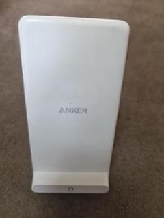 ANKERワイヤレス充電器　ホワイト本体のみ