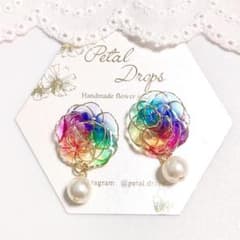 t_rainbow_t_rainbow様♡レインボーローズのスワロパールピアス♡のサムネイル