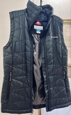 〔アメリカで購入〕Columbia ブラック ベストのサムネイル