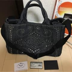 プラダ カナパ  ビジューのサムネイル