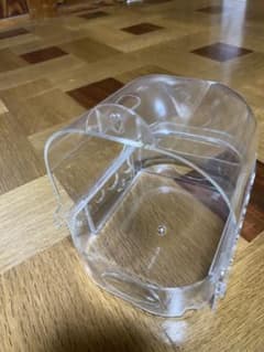 鳥の水浴び容器のサムネイル