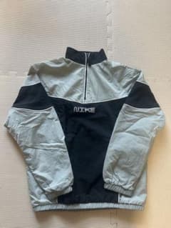NIKE ハーフジップ ジャケット グレー/ブラックのサムネイル