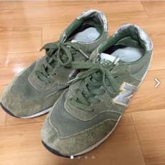 ニューバランス カーキのサムネイル