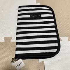 【新品タグ付き】アニエスベー　母子手帳ケースのサムネイル