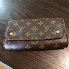 LOUIS VUITTON ポーチのサムネイル
