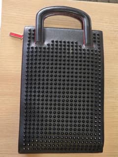 Christian Louboutin　クリスチャンルブタンクラッチバッグのサムネイル