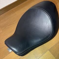 スポーツスター　ソロシート　取付ネジ付属のサムネイル