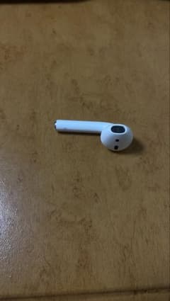 AirPods 第1世代 右耳のみのサムネイル
