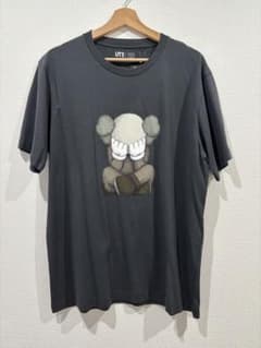 Kaws UT Graphic Tee "Dark Gray"のサムネイル