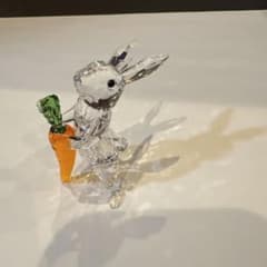 スワロフスキー　クリスタル　ウサギ 置物 ニンジン付き スワロフスキー クリスタル ウサギ 置物 ニンジン付き - メルカリ