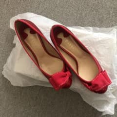 パンプス　pitti 赤　21.5 リボン　エナメルのサムネイル