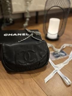 CHANEL ブラックレザー キャビアスキン チェーンウォレット ハーフ 