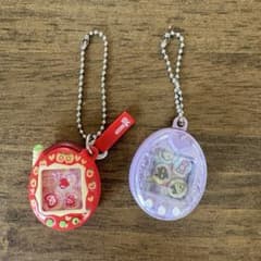 たまごっち シャカシャカチャームコレクション3 パープル　レッド　セット