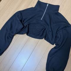 ブラック ハーフジップ クロップド丈スウェットのサムネイル