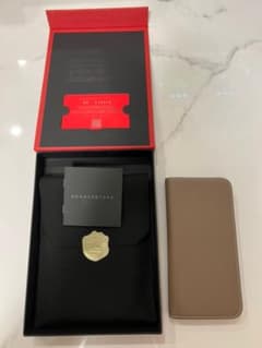 BONAVENTURA ボナベンチュラ iPhone13ケース エトープ×レッドのサムネイル