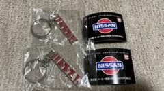 日産・ダットサン　メタルキーホルダーコレクション　ガチャのサムネイル