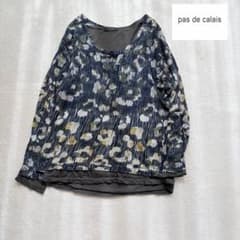 ❁パドカレ pas de calais 花柄ブラウス カットソー 重ね着 - メルカリ